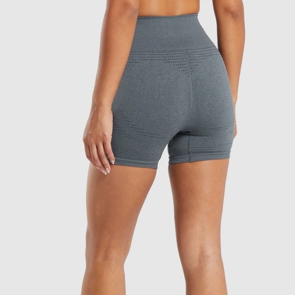 Gymshark VITAL SEAMLESS SHORTS in deep gray in size M - Picture 3 of 7